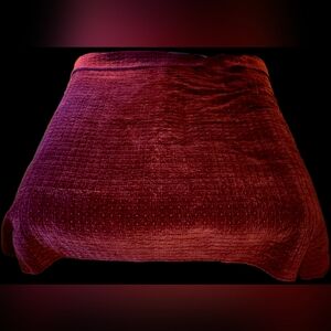 Pottery Barn Rich Velvet Burgundy Coverlette